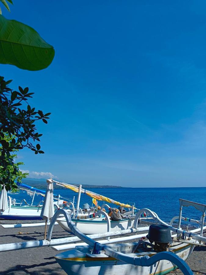 Beach Side Amed Delem Family Ambat Exteriör bild
